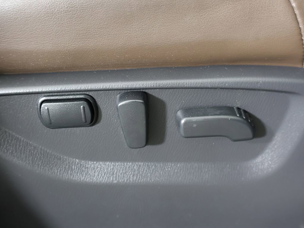 Used 2024 Nissan Armada Platinum AWD/4WD image 38