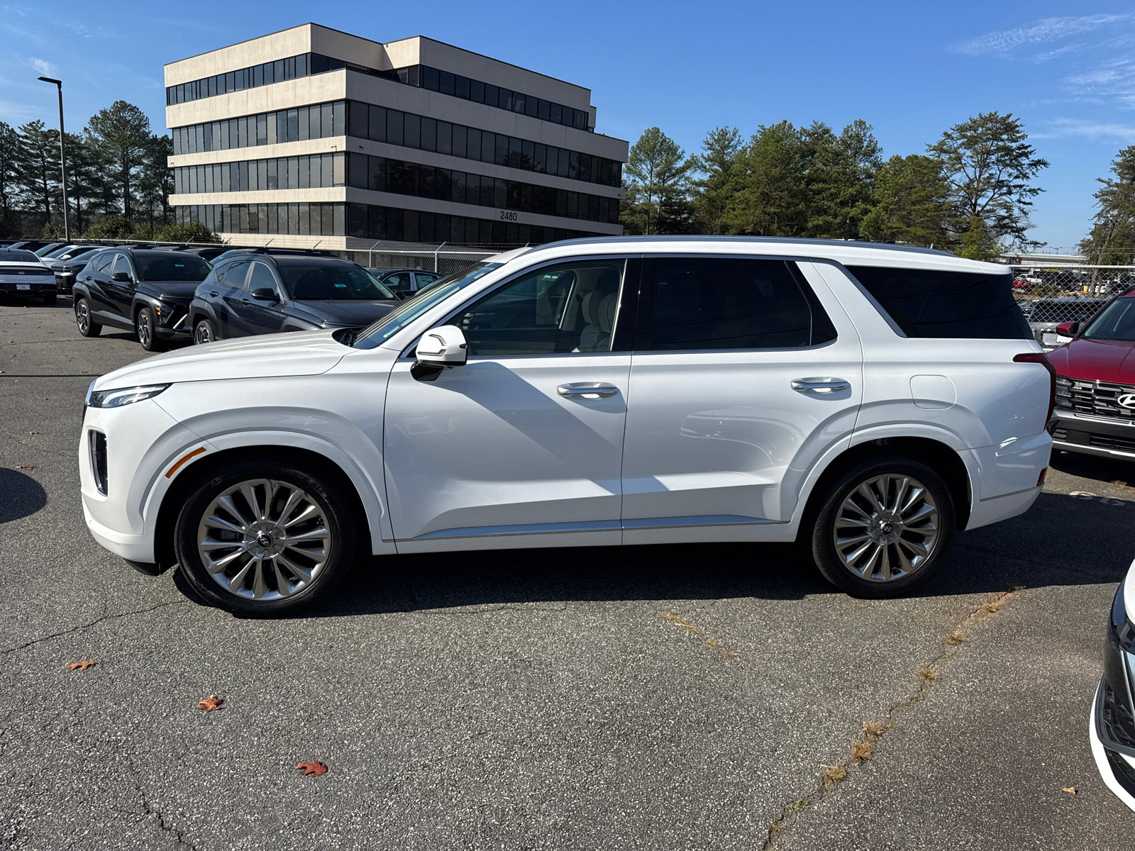 Used 2020 Hyundai Palisade Limited image 4