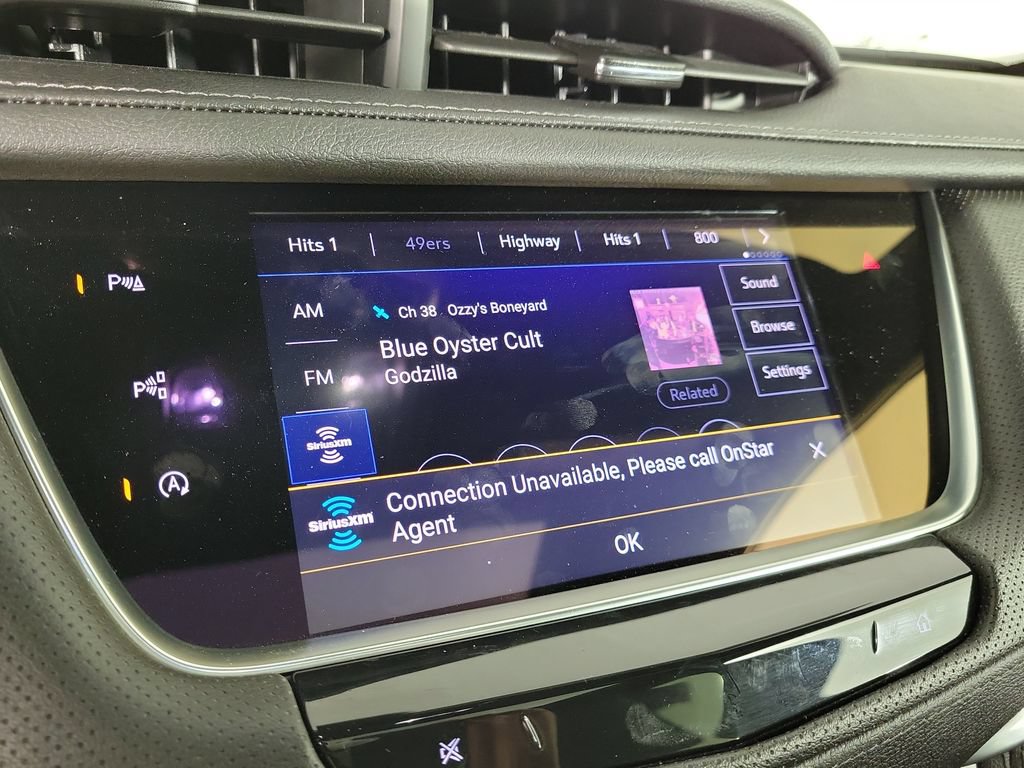 Used 2023 Cadillac XT5 Premium Luxury w/ Technology Package AWD/4WD image 27