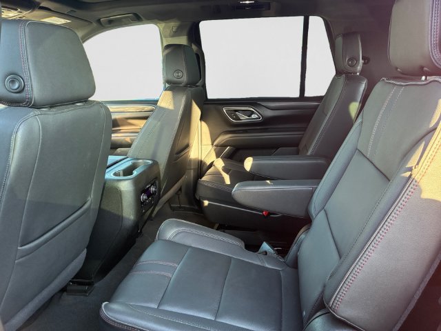 Used 2024 Chevrolet Tahoe RST w/ Luxury Package AWD/4WD image 2