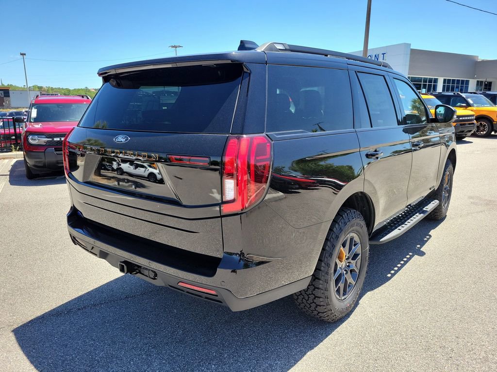 New 2026 Ford Expedition Tremor image 5