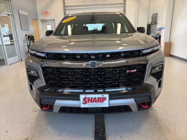 Used 2025 Chevrolet Traverse Z71 w/ Enhanced Driving Package image 5