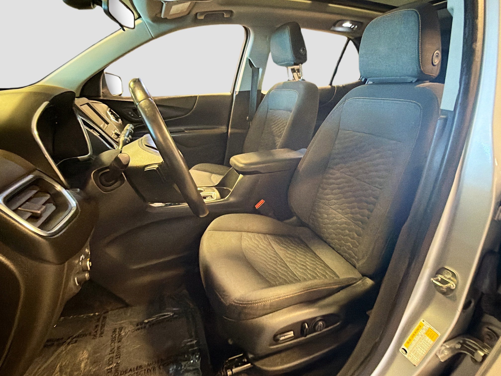 Used 2021 Chevrolet Equinox LT image 13