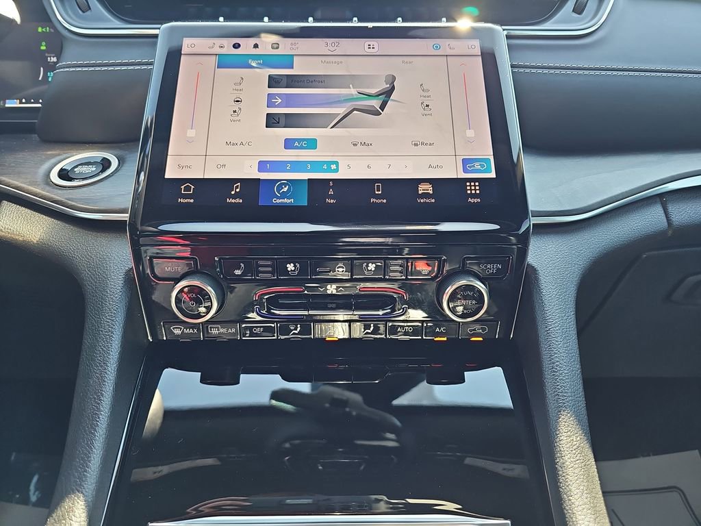 Used 2022 Jeep Grand Cherokee Overland w/ Luxury Tech Group IV image 28