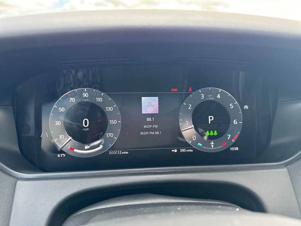 New 2026 Land Rover Range Rover Velar Dynamic SE image 22