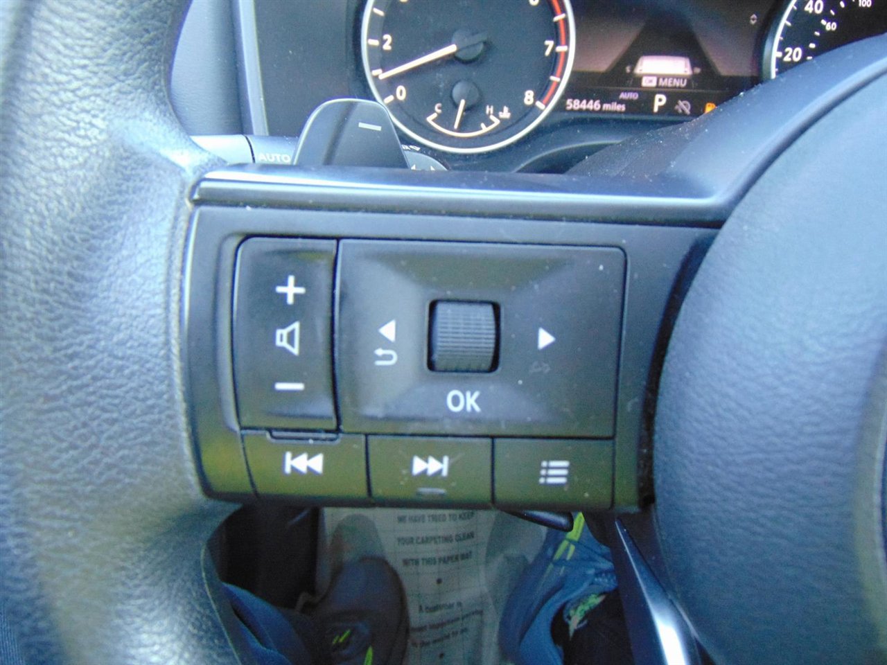 Used 2024 Nissan Rogue SV image 36