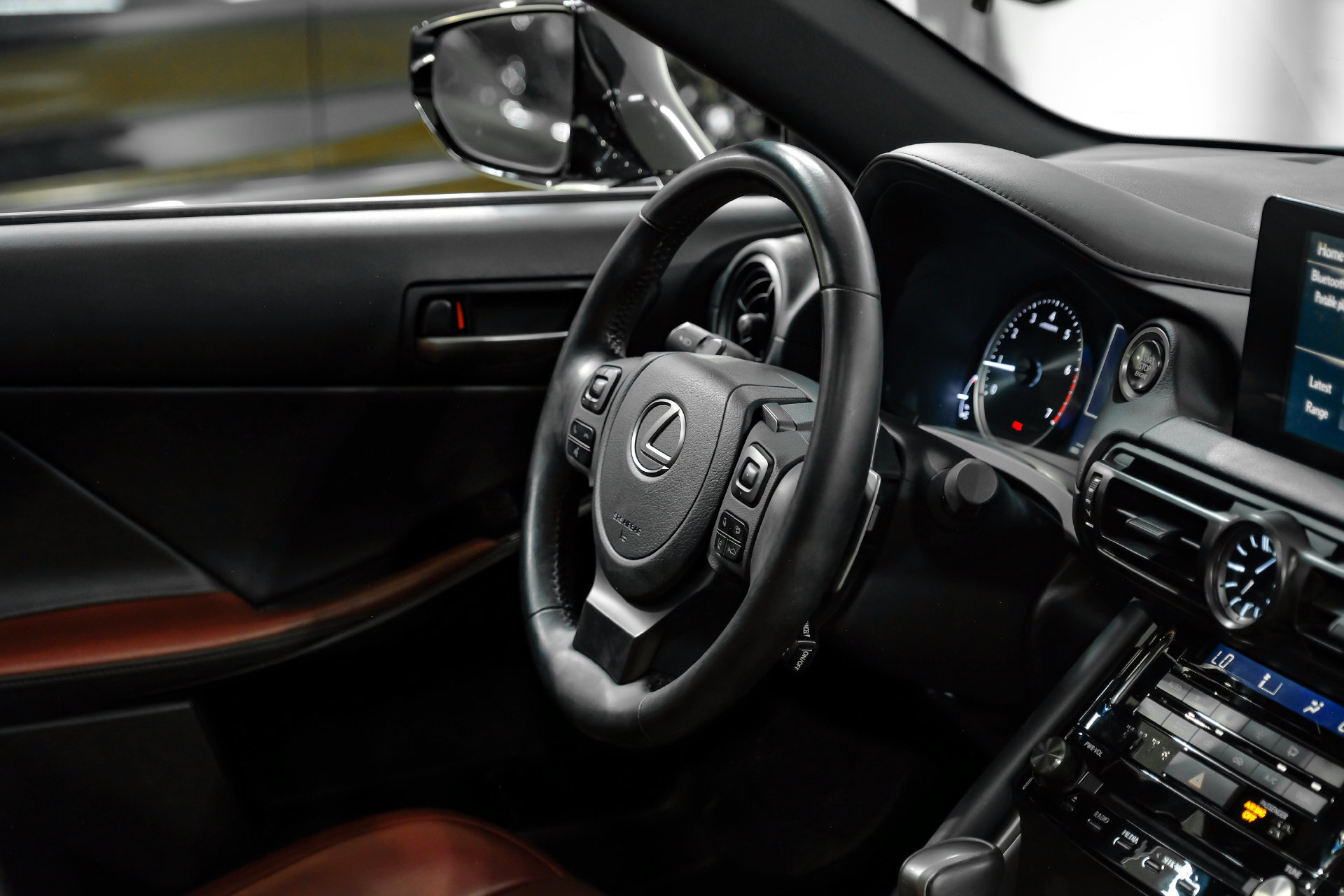 Used 2024 Lexus IS 300 F Sport RWD image 18