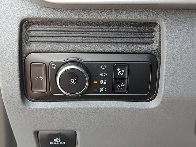 Used 2025 Ford F250 XLT AWD/4WD image 23