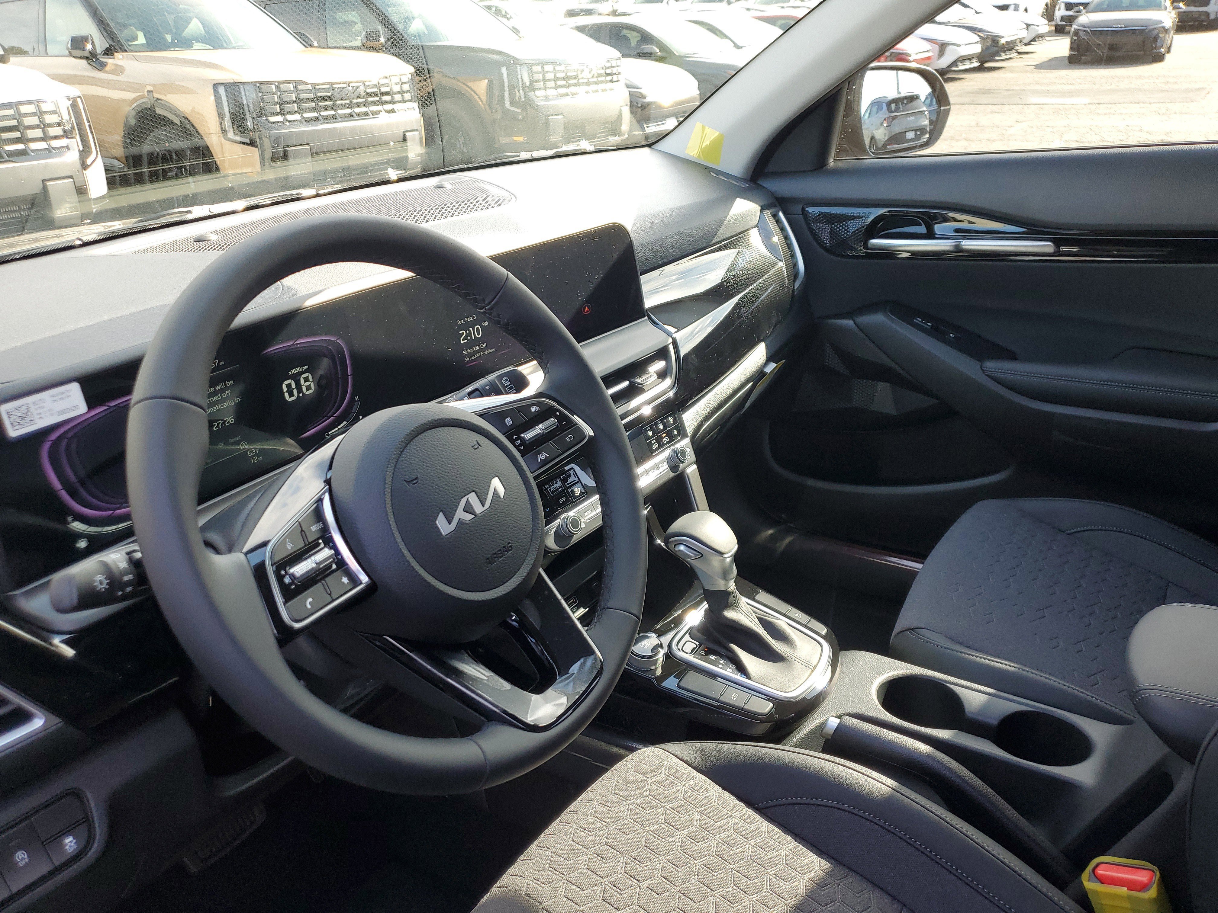 New 2026 Kia Seltos S FWD image 18