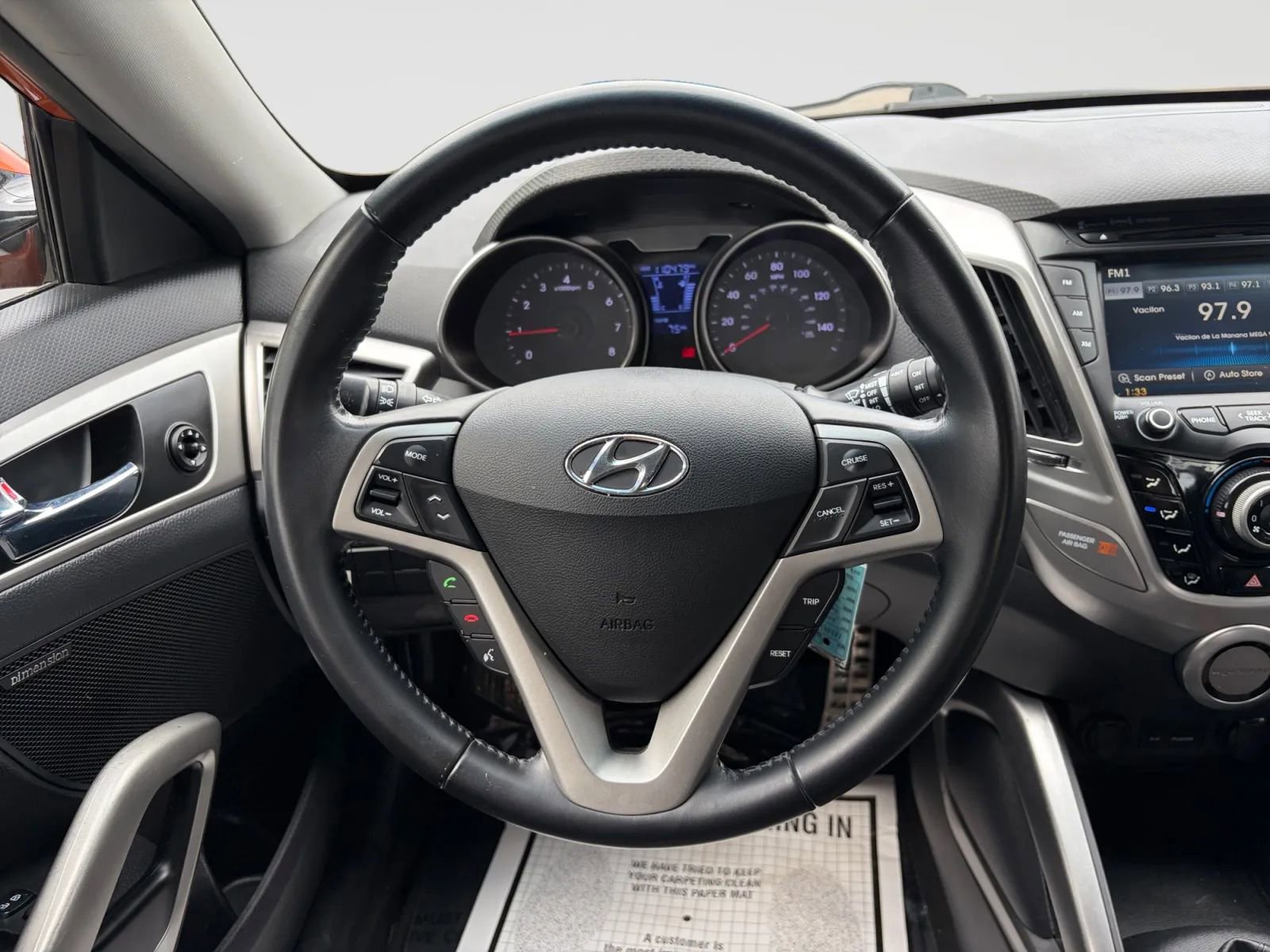 Used 2014 Hyundai Veloster w/ Style Package 02 FWD image 25