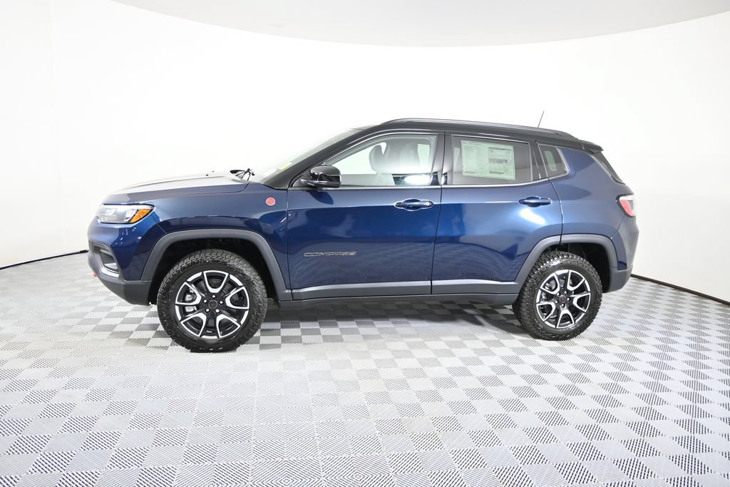 New 2026 Jeep Compass Trailhawk w/ Sun, Sound & Navigation Group AWD/4WD image 2
