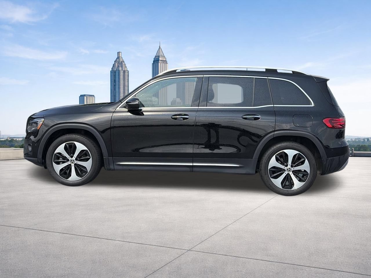 Used 2025 Mercedes-Benz GLB 250 image 22