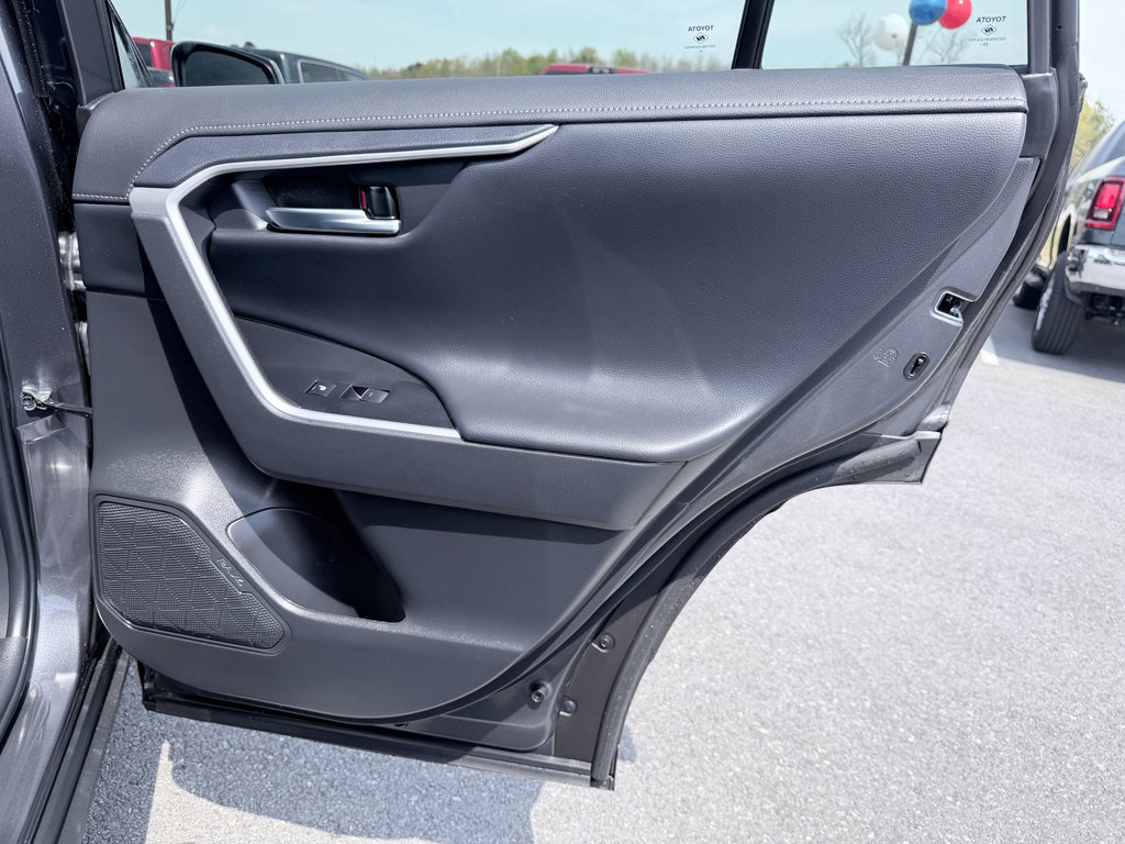 Used 2024 Toyota RAV4 Limited image 35