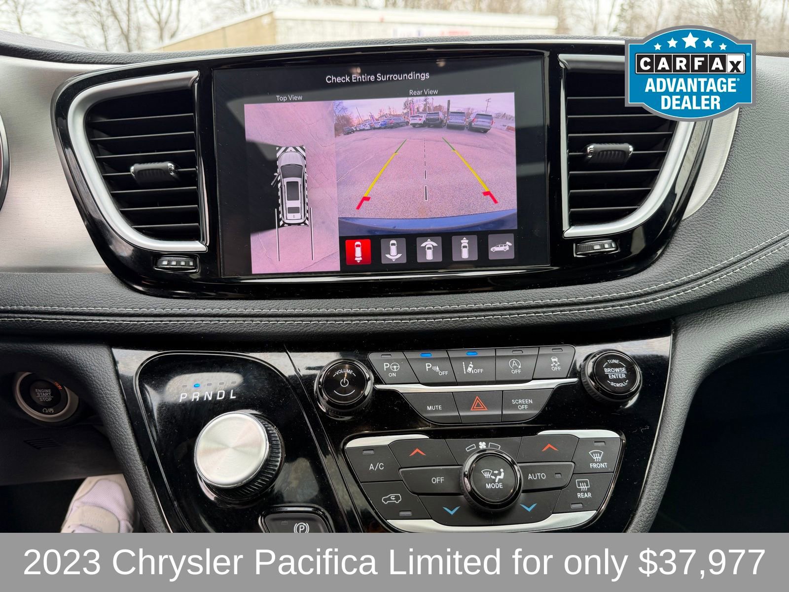 Used 2023 Chrysler Pacifica Limited w/ S Appearance Package image 18