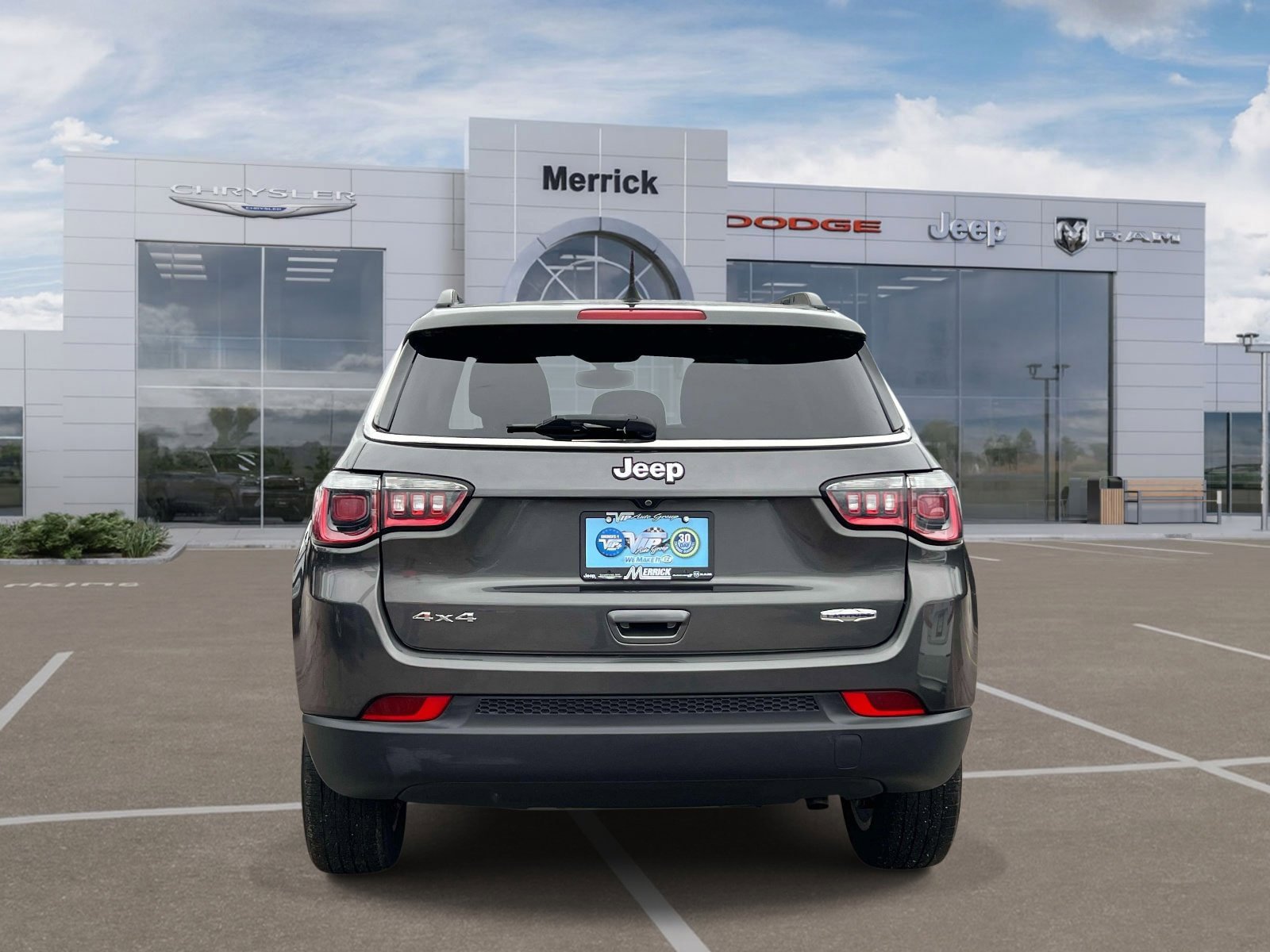 Used 2019 Jeep Compass Latitude w/ Cold Weather Group AWD/4WD image 8
