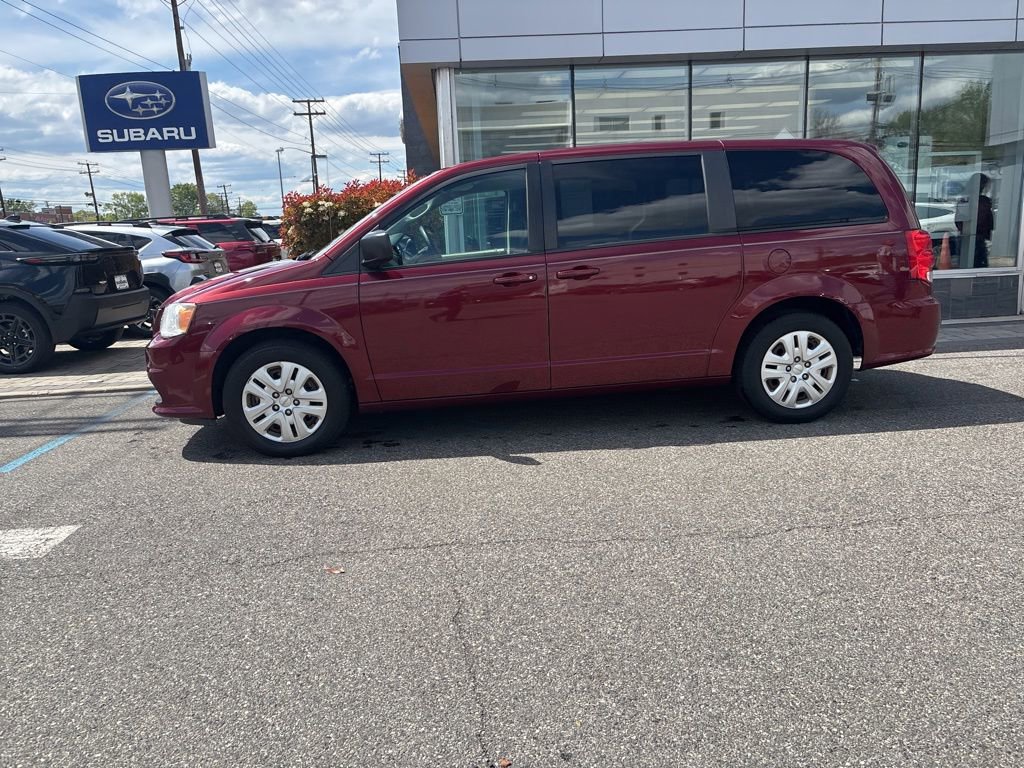 Used 2018 Dodge Grand Caravan SE w/ UConnect Hands-Free Group FWD image 6