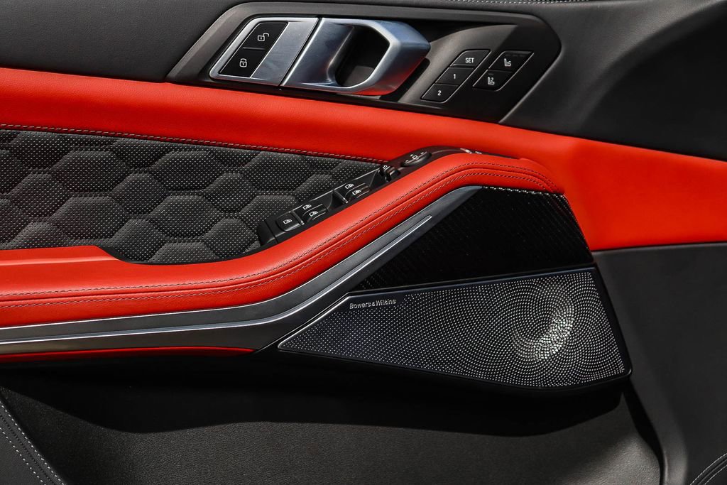 Certified 2025 BMW X5 M Competition w/ Executive Package image 23