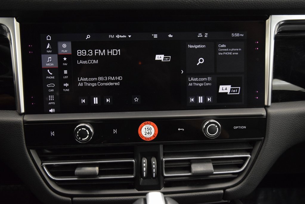 Used 2023 Porsche Macan S image 27