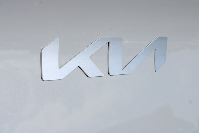 Used 2023 Kia Sportage SX FWD image 6