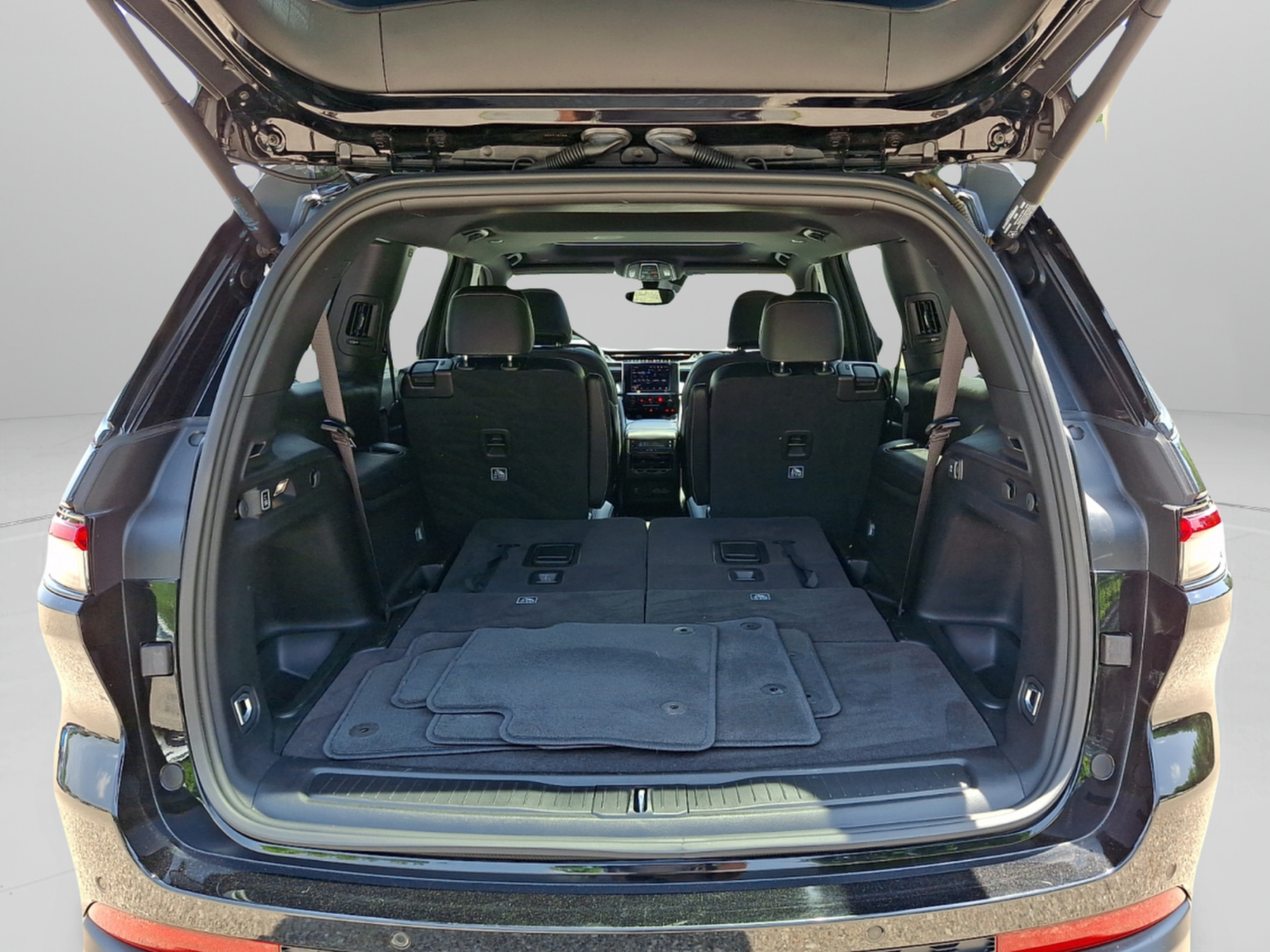 Certified 2023 Jeep Grand Cherokee L Laredo AWD/4WD image 26