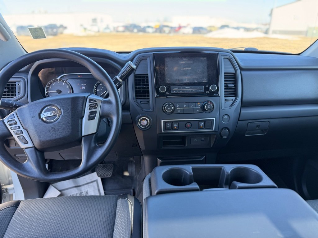 Used 2021 Nissan Titan S w/ S Utility Package image 11