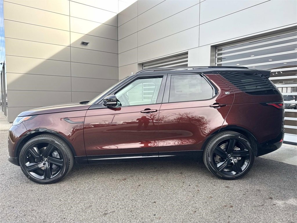 New 2026 Land Rover Discovery Limited Edition image 4