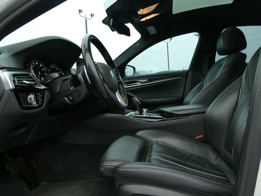 Used 2019 BMW 530i xDrive w/ Convenience Package AWD/4WD image 21