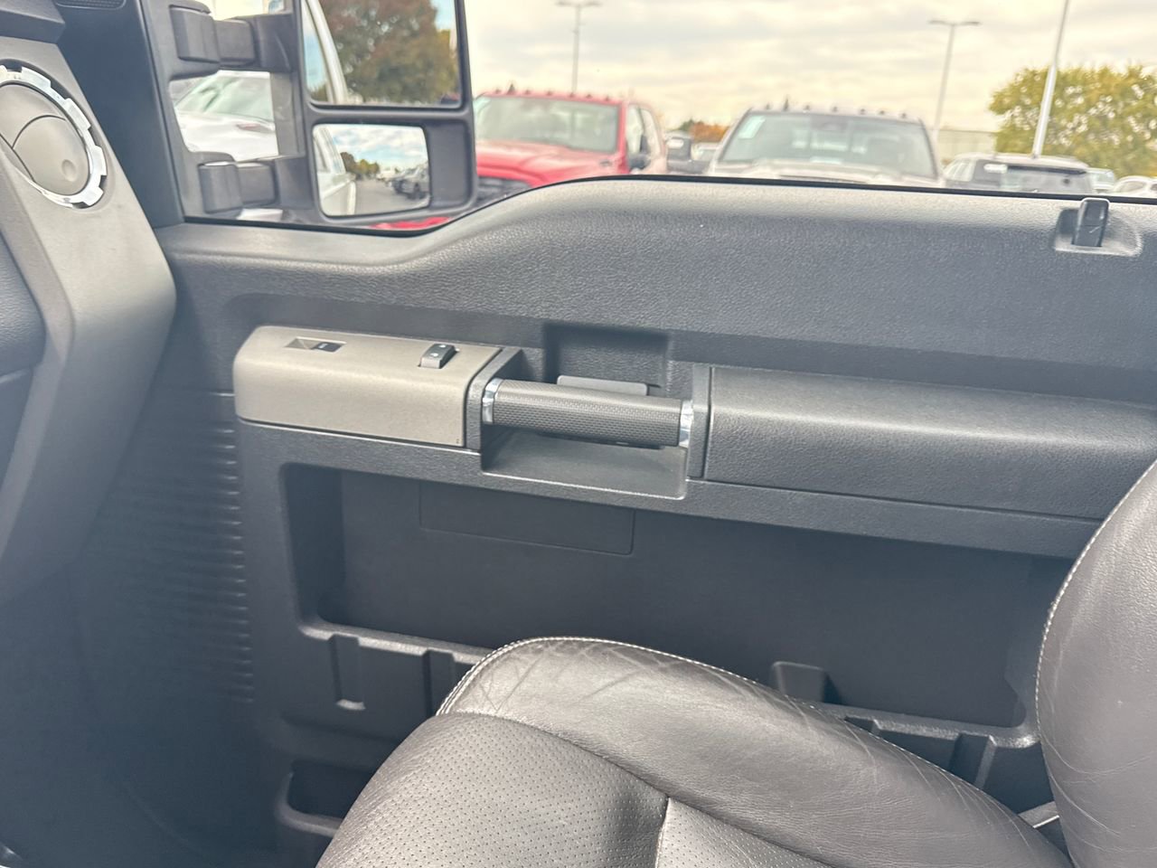 Used 2016 Ford F250 Lariat w/ Lariat Ultimate Package image 23