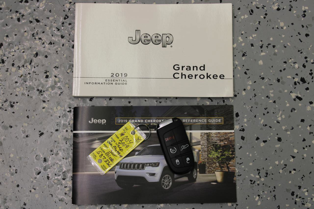Used 2019 Jeep Grand Cherokee Altitude AWD/4WD image 89