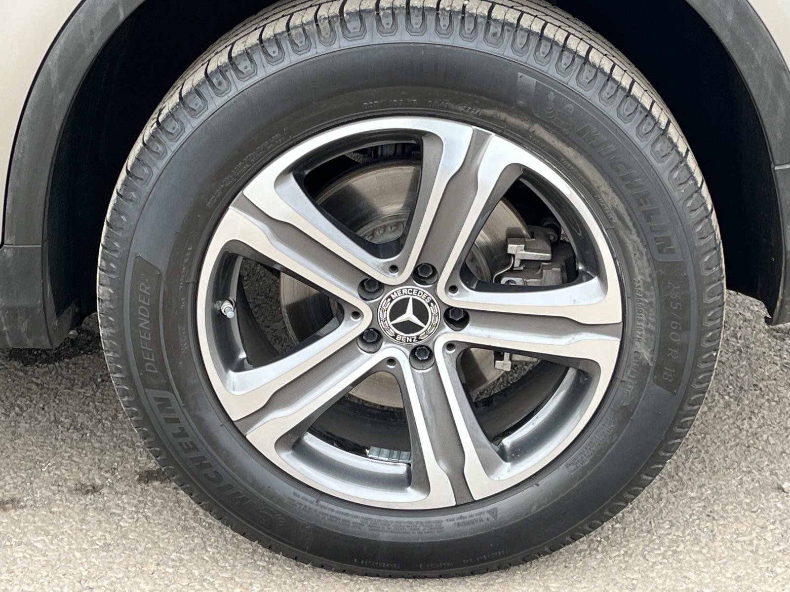 Certified 2021 Mercedes-Benz GLC 300 image 12