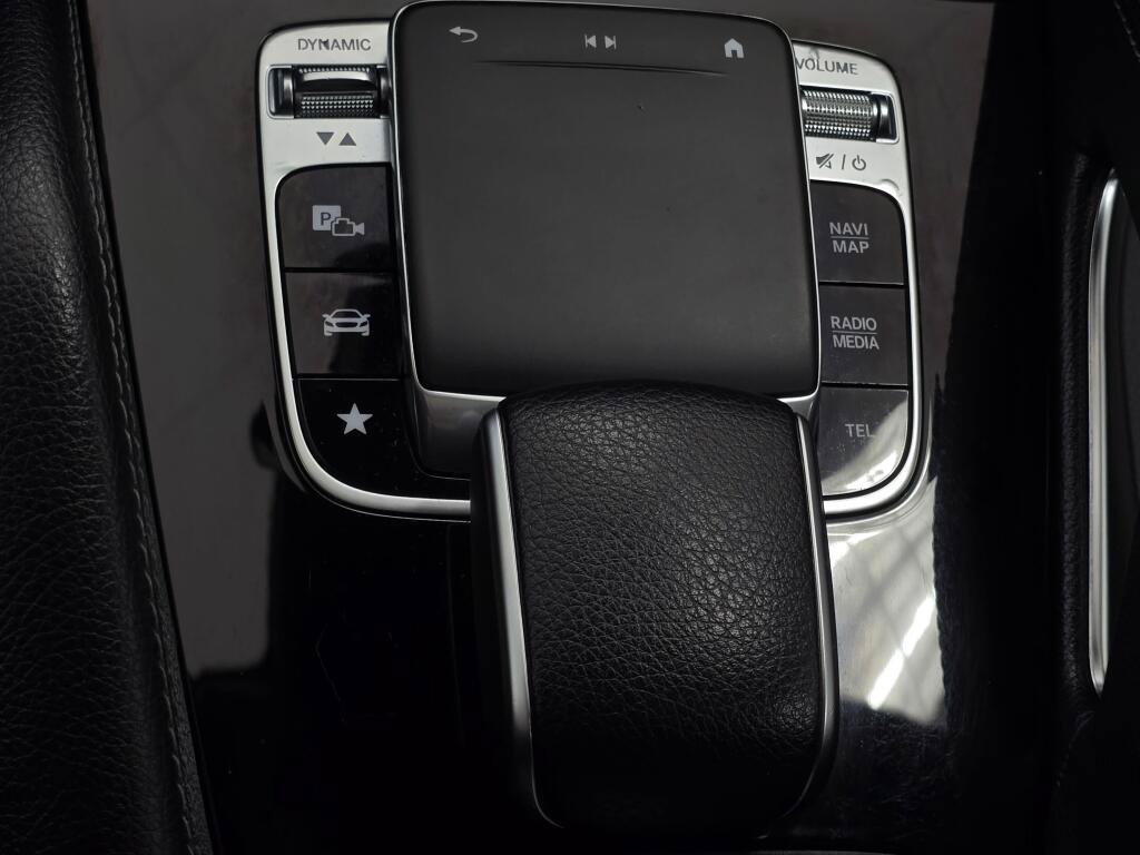 Used 2020 Mercedes-Benz GLE 450 4MATIC image 45