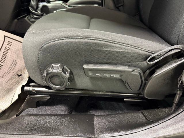 Used 2022 Jeep Wrangler Unlimited Sport AWD/4WD image 13
