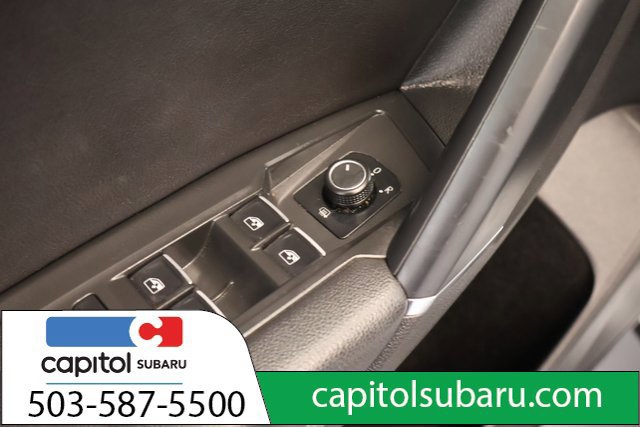 Used 2018 Volkswagen Tiguan SEL AWD/4WD image 11