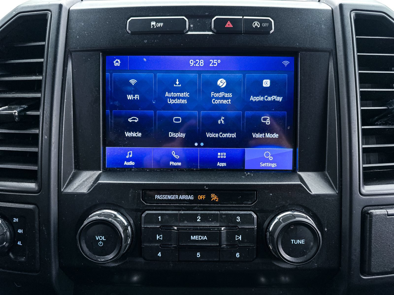 Used 2020 Ford F150 XL w/ Equipment Group 101A Mid AWD/4WD image 16