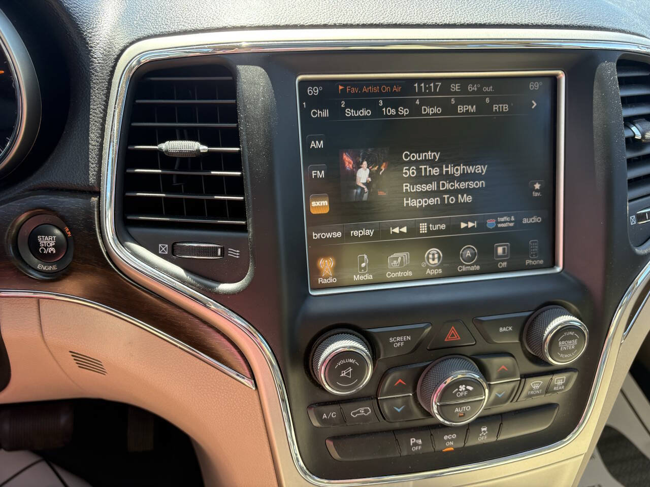 Used 2014 Jeep Grand Cherokee Limited w/ Luxury Group II AWD/4WD image 28
