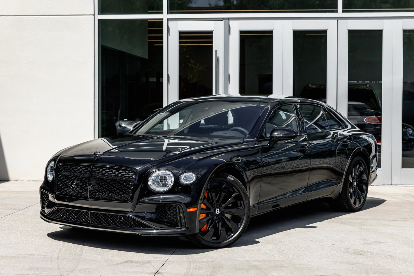 New 2025 Bentley Flying Spur Plug-In Hybrid image 10