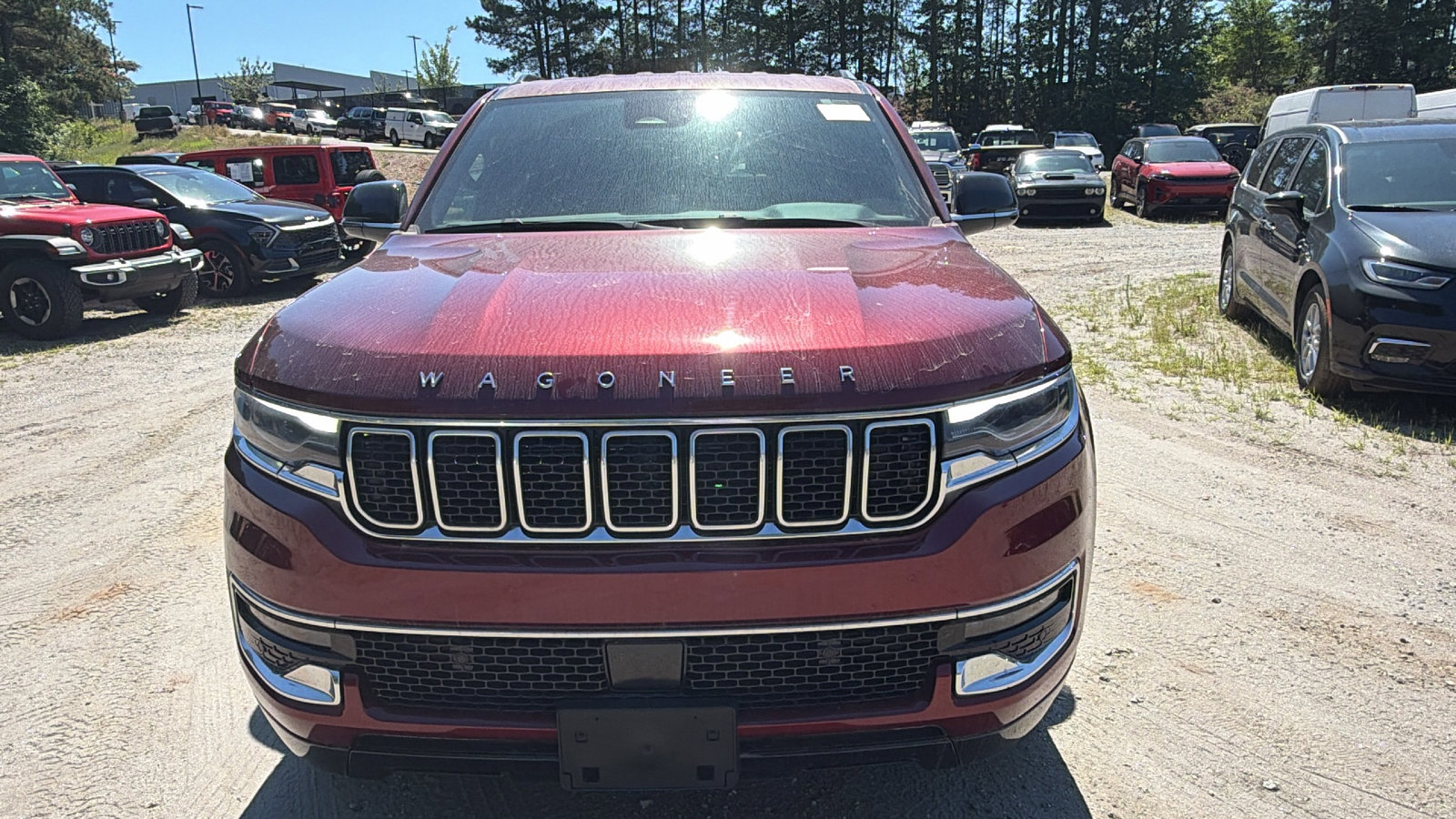 Used 2024 Jeep Wagoneer L 2WD image 3