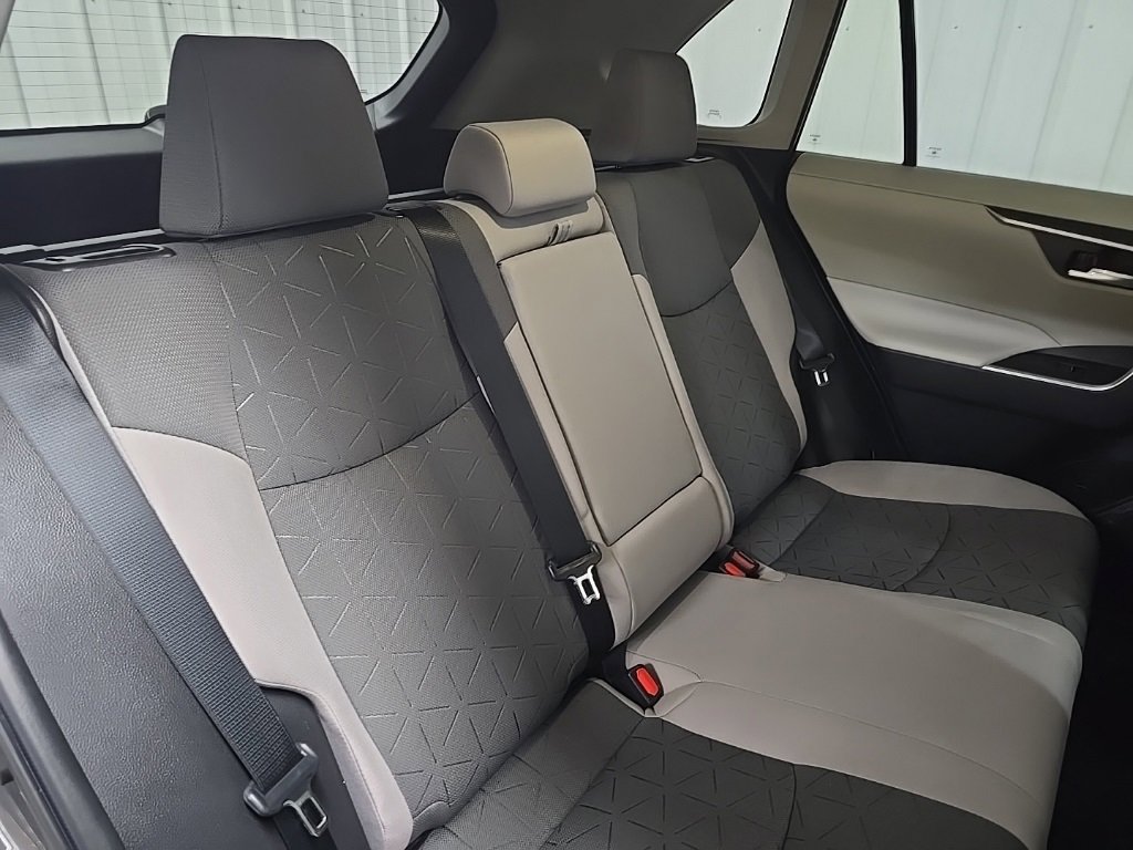 Used 2023 Toyota RAV4 XLE image 17