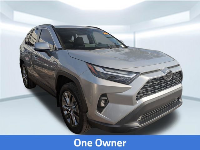 Used 2024 Toyota RAV4 XLE Premium image 2