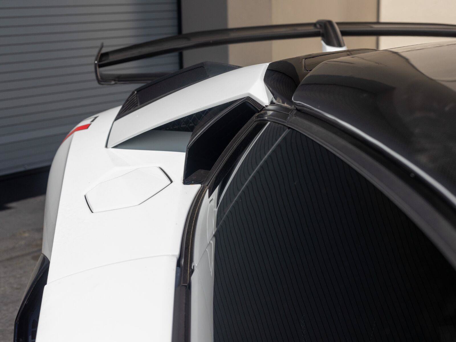 Used 2020 Lamborghini Aventador SVJ AWD/4WD image 61