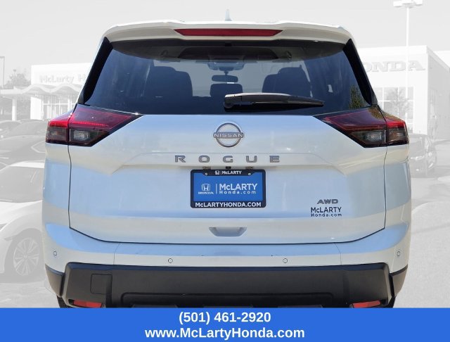 Used 2025 Nissan Rogue SV AWD/4WD image 6