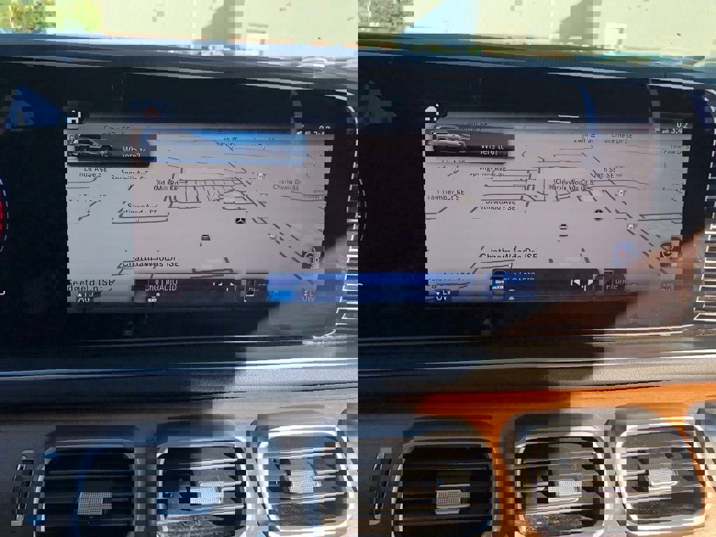 Certified 2024 Mercedes-Benz GLS 450 4MATIC image 28