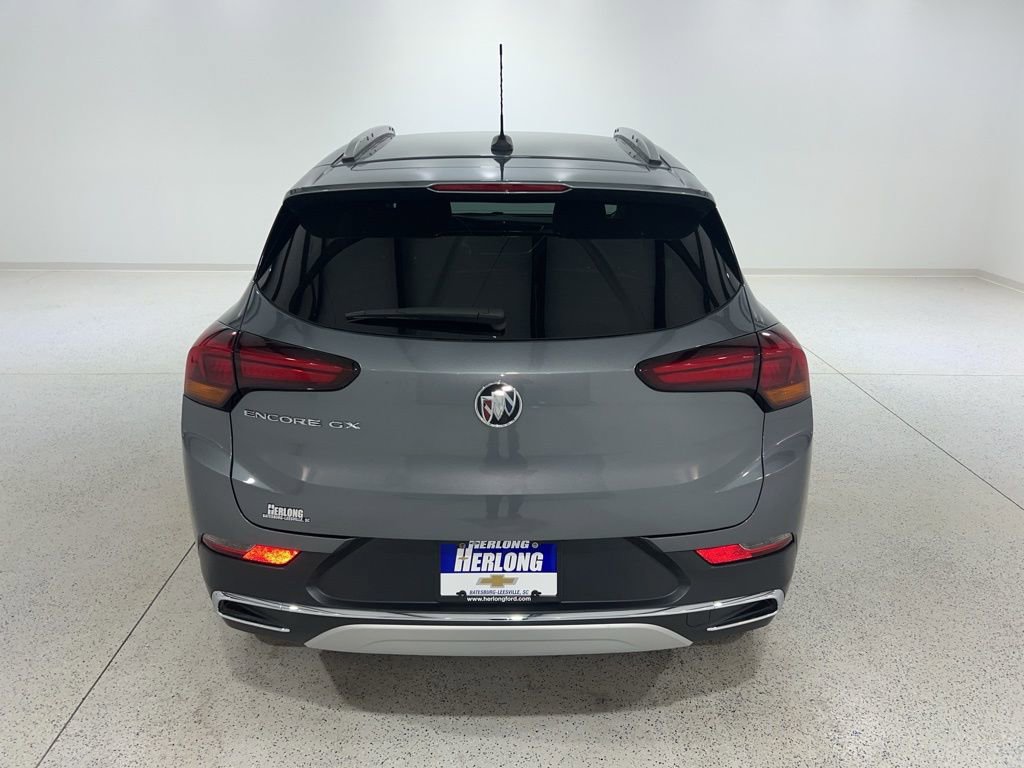 Used 2022 Buick Encore GX Essence image 4