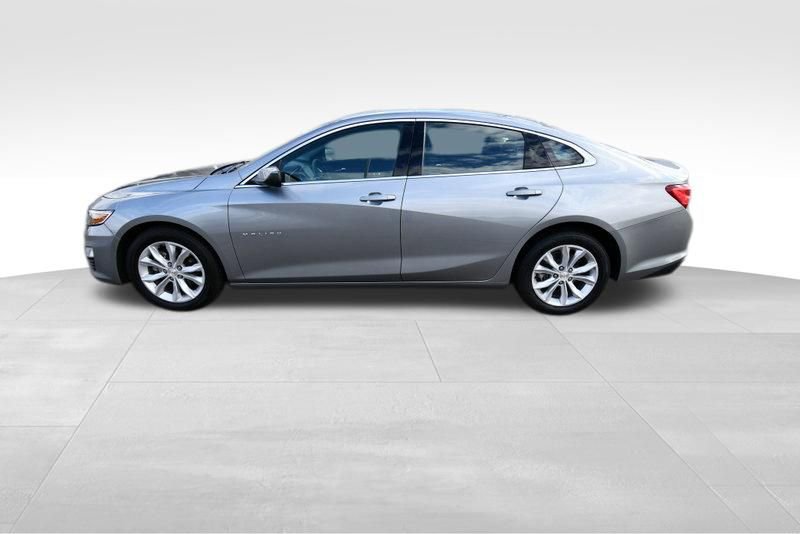 Used 2025 Chevrolet Malibu LT FWD image 4