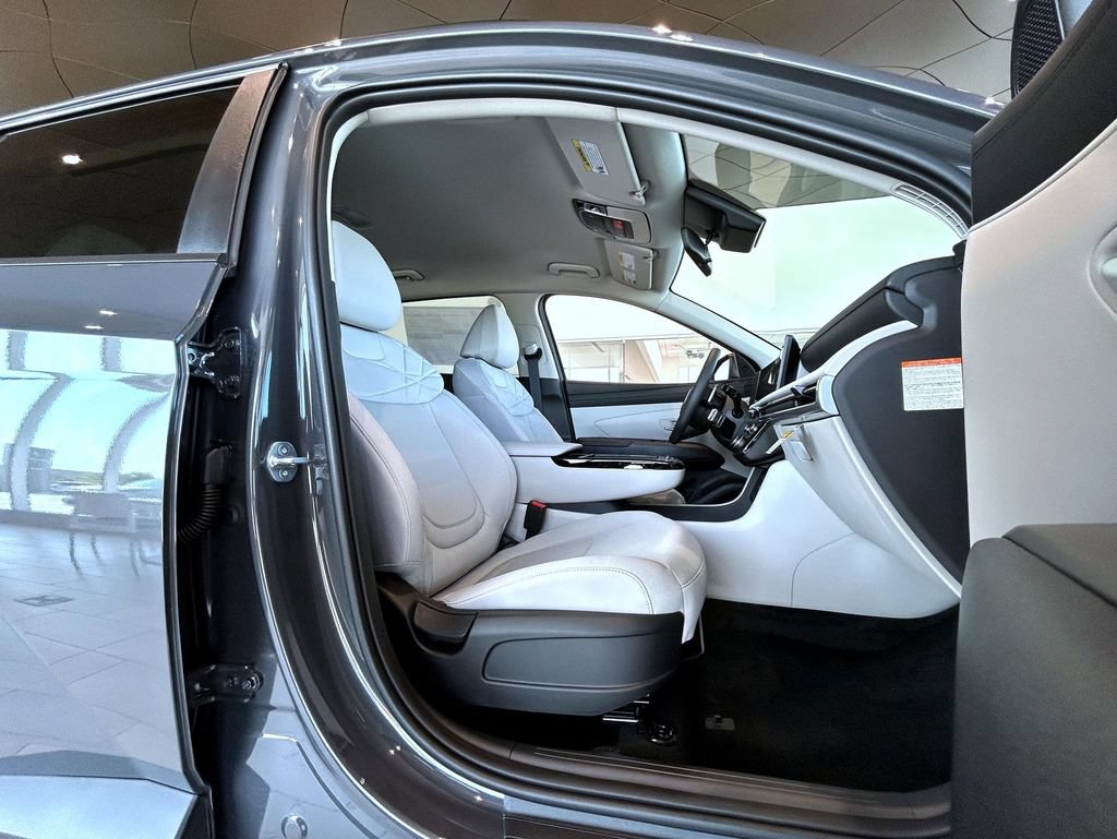 New 2026 Hyundai Tucson SEL w/ Tow & Go Package AWD/4WD image 15
