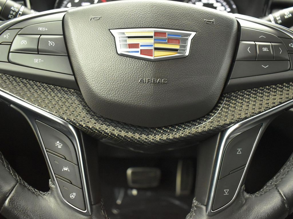 Certified 2024 Cadillac XT5 Sportv w/ LPO, Red Accent Package image 14