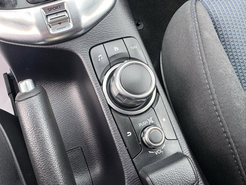 Used 2020 Toyota Yaris LE image 20