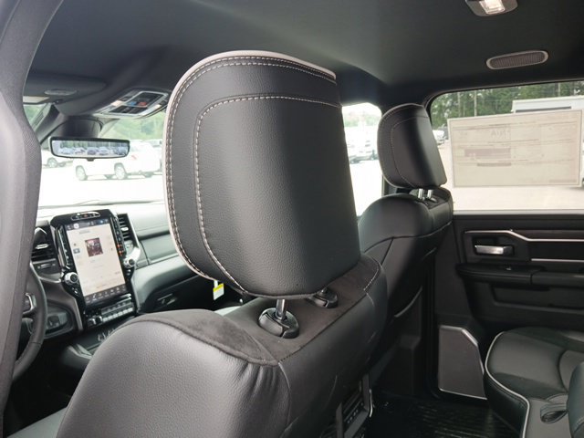 New 2026 RAM 4500 4x4 Crew Cab DRW w/ Laramie Trim Package image 26