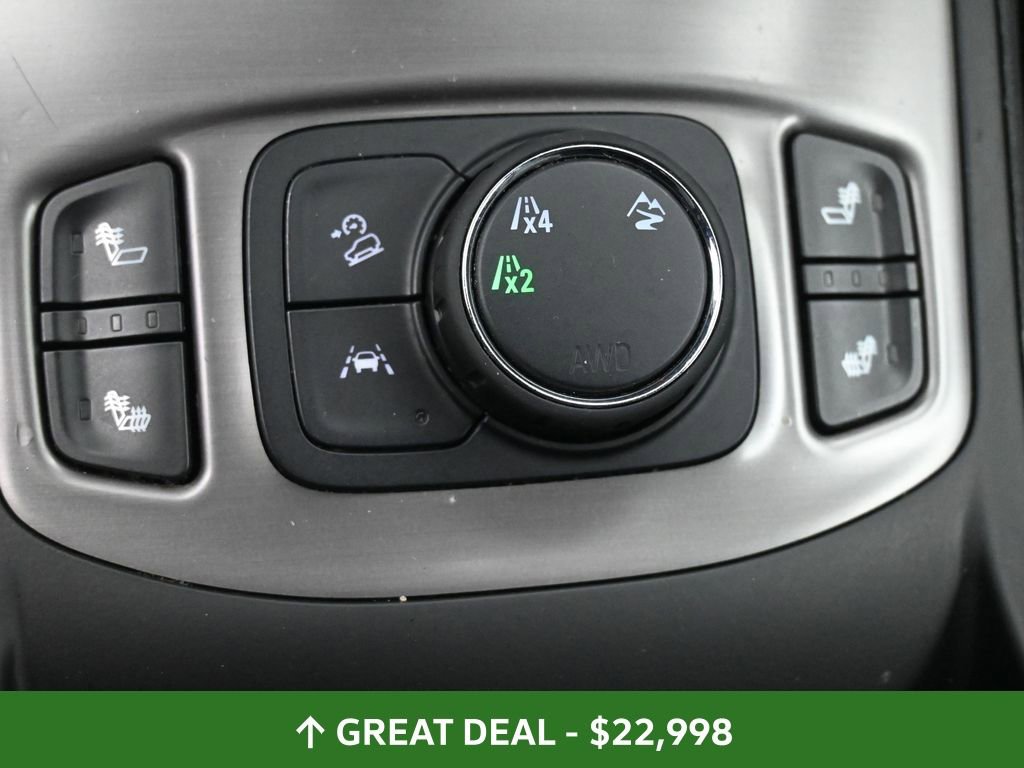 Used 2023 GMC Terrain AT4 image 32
