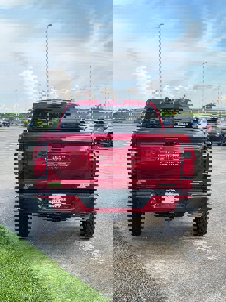 New 2026 GMC Canyon Elevation w/ Convenience Package image 7